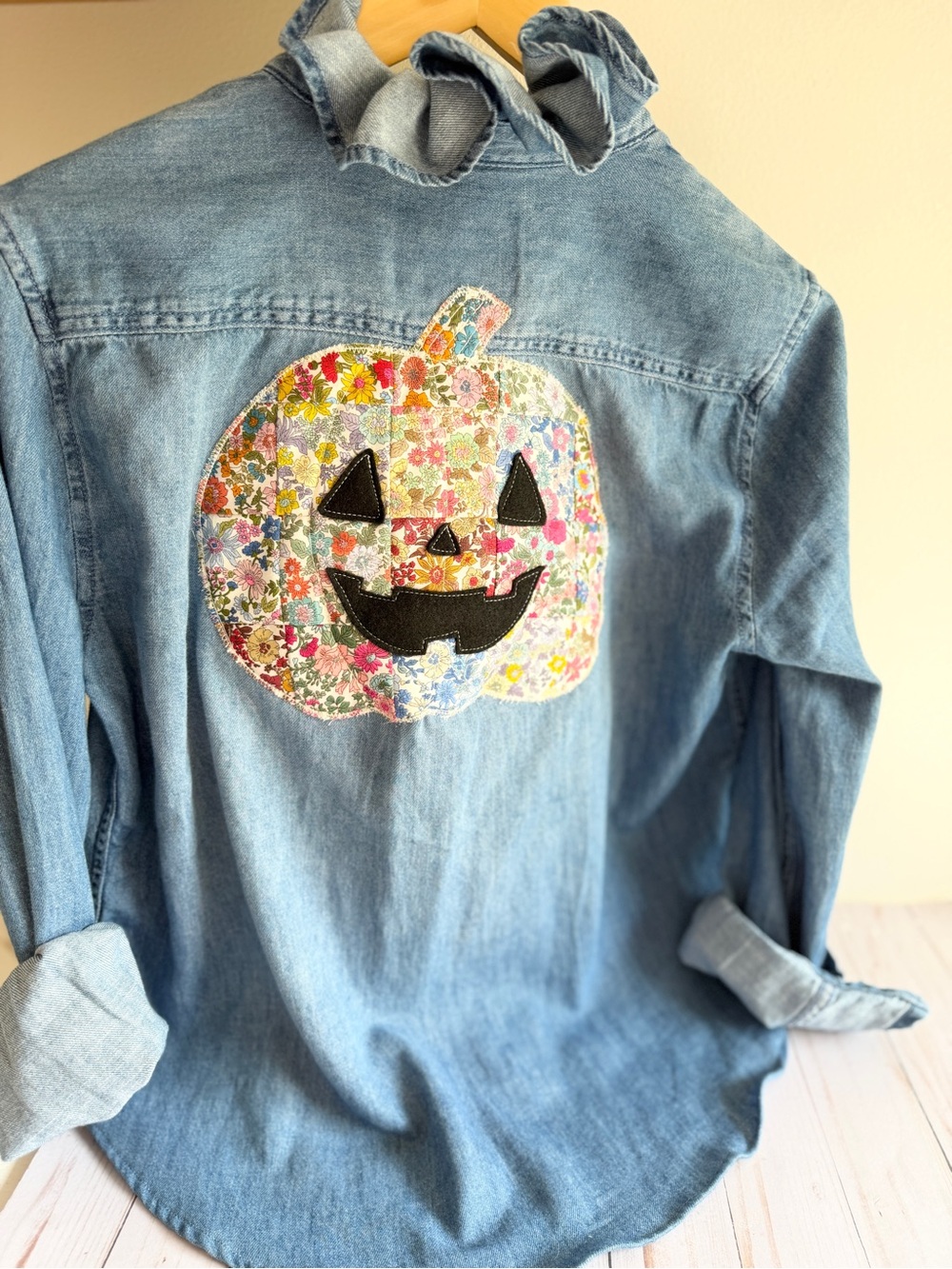 Lola River Men's Light Denim Button-Down Shirt with Quilted Pumpkin